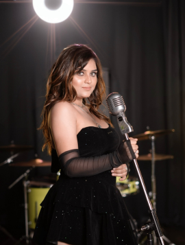 POOJA THAKRE